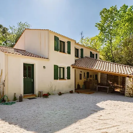L'eau Vive Villa *